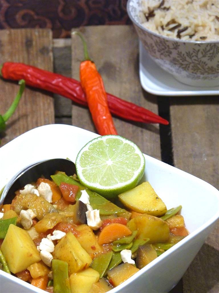 Indischer Gemüsetopf (vegan) - gingerandthyme.de